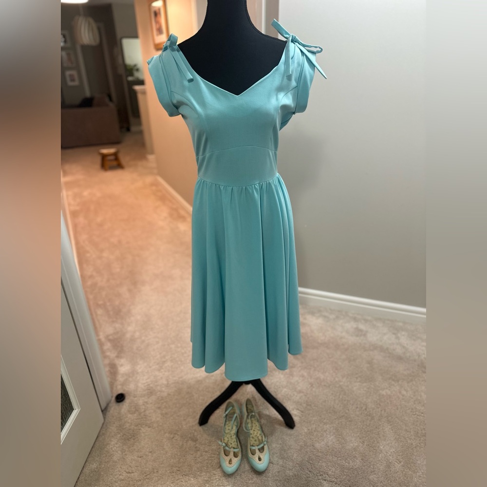 Vintage pinup dress with vintage Betty Page heels